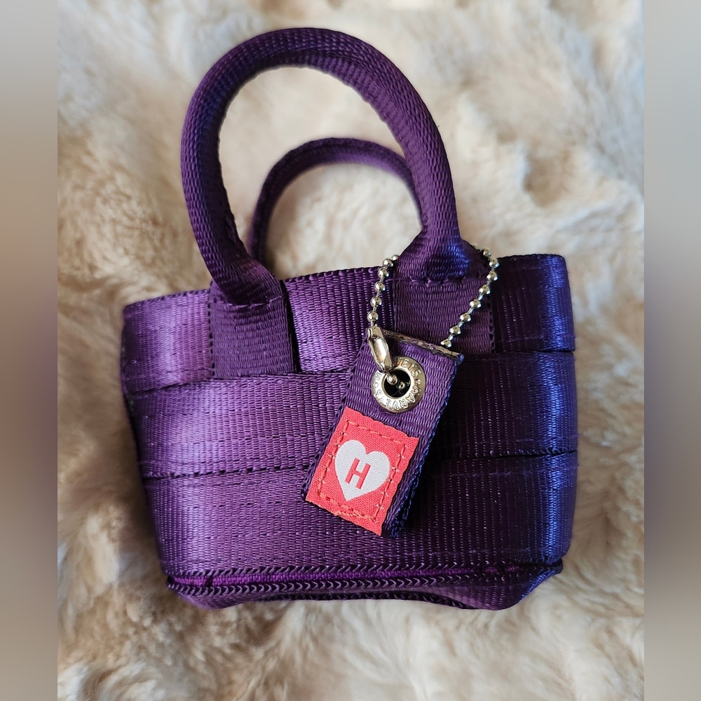 Offers Welcome Harvey's Seatbelt Mini Tote Christmas Ornament Bag Charm